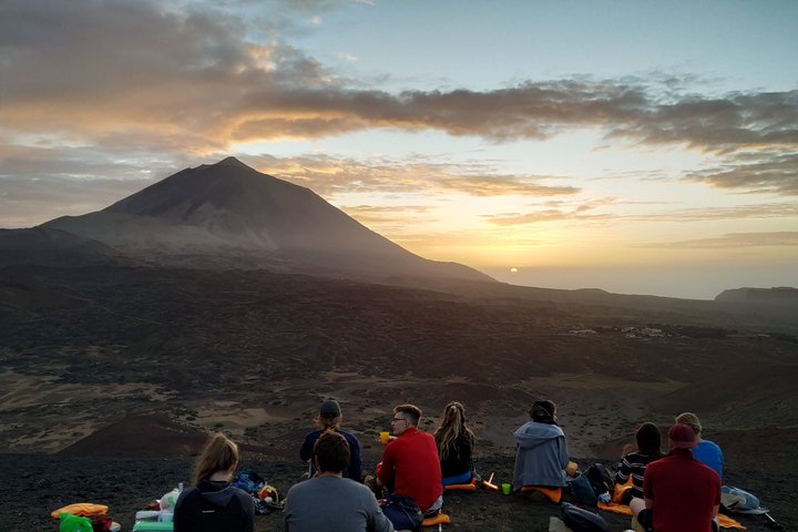 TOUR PRIVADO Parque Nacional del Teide: Senderismo y Observación de Estrellas
